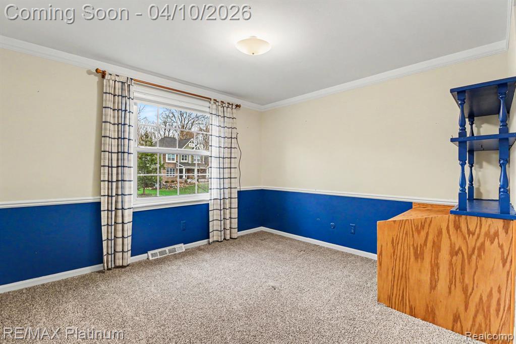 28861 Forest Ridge Drive, Farmington, MI 48331 — Photo 28