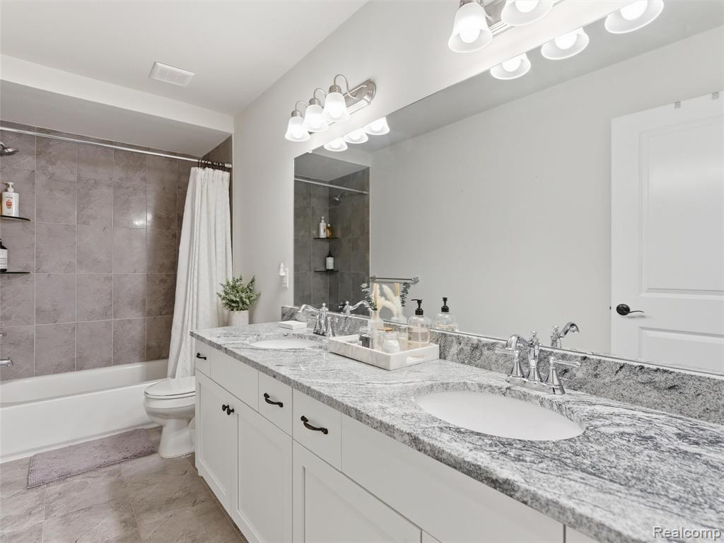 1551 Garrett Drive, Troy, MI 48085 — Photo 23