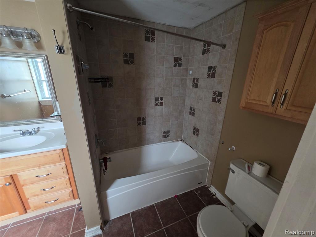 109 2nd Street, Holly, MI 48442 — Photo 16