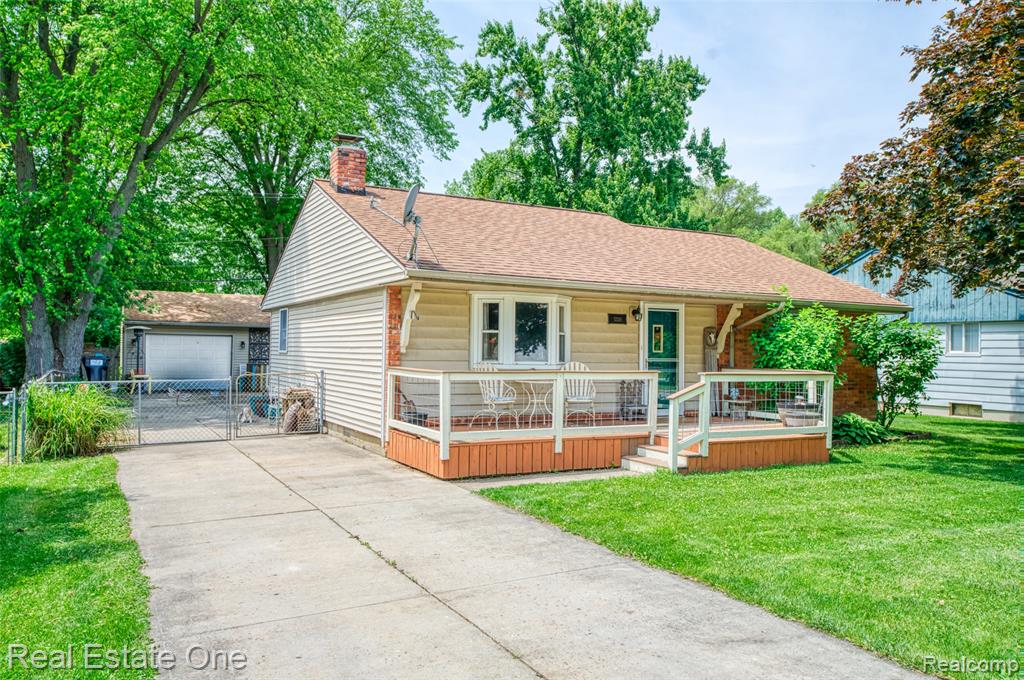 5320 Leland Street, Brighton, MI 48116 — Photo 2