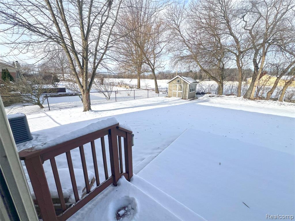 47546 Belmont Drive, Belleville, MI 48111 — Photo 47