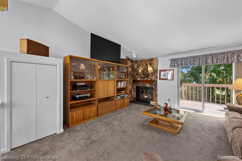 5135 Virgie Lane, West Bloomfield, MI 48324 — Photo 10