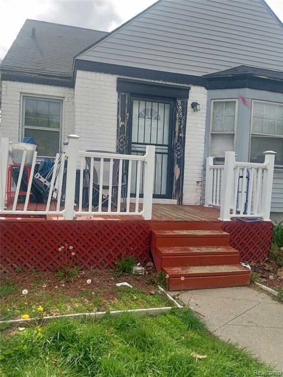 8883 Sussex Street, Detroit, MI 48228 — front exterior