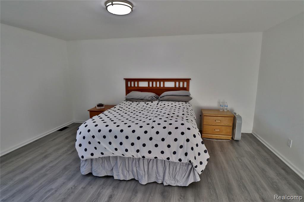 9360 Gale Road, Goodrich Vlg, MI — Photo 13