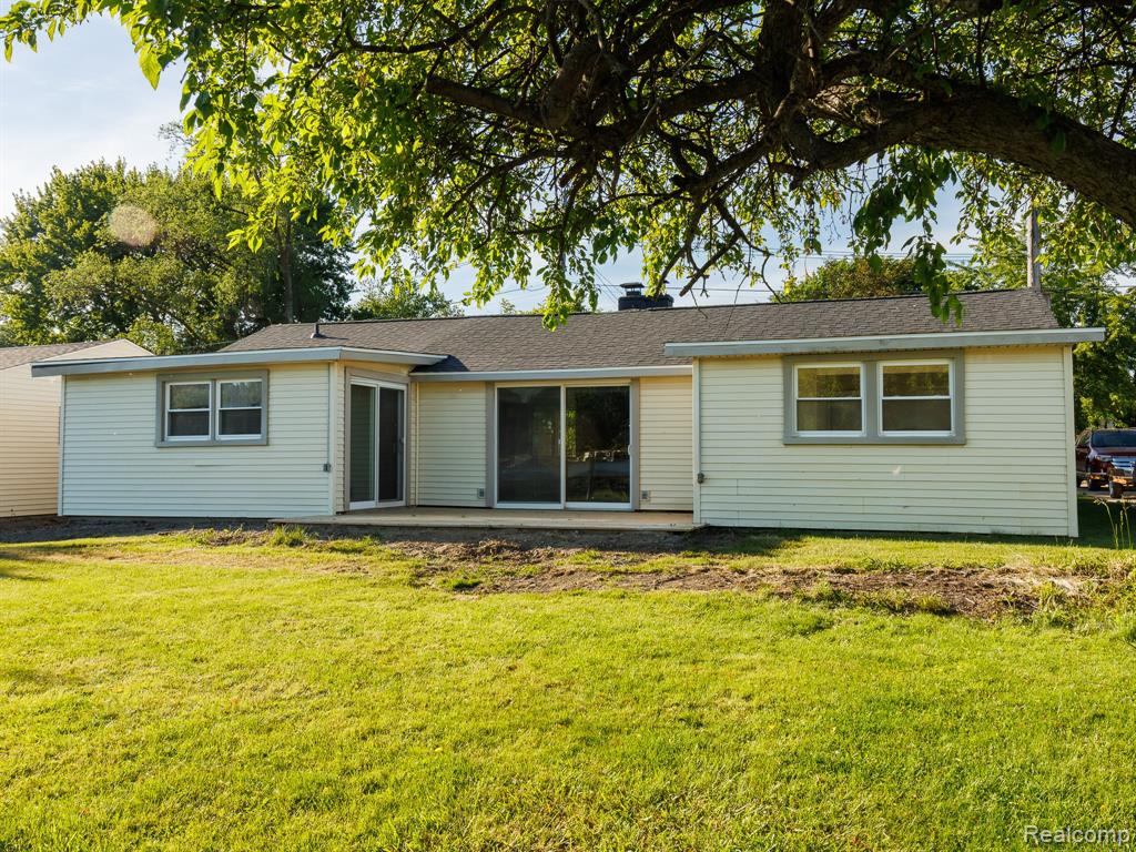 11560 Island Ct Court, Hartland, MI 48353 — Photo 25