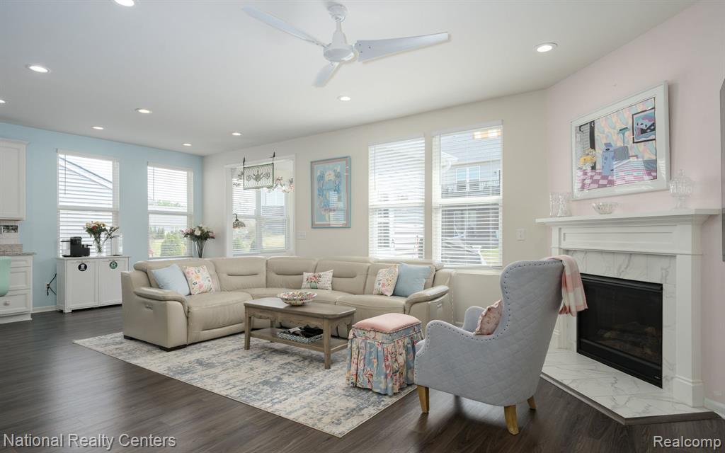 1233 Lark, Lake Orion, MI — Photo 5