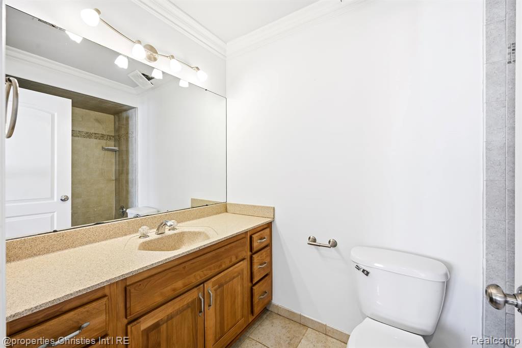 9996 Tashmoo Lane, 2, Clay, MI 48001 — Photo 32