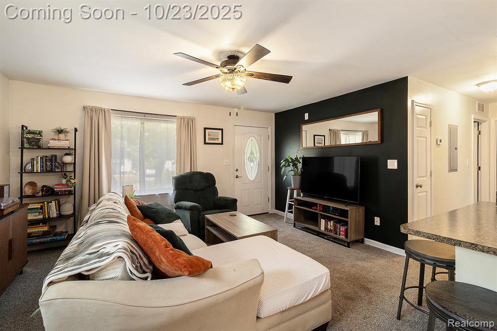 809 Richard Street, Holly, MI 48442 — Photo 4