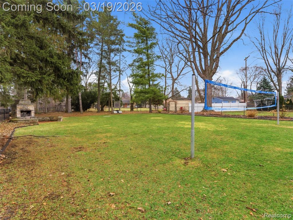 27320 Sunset Boulevard E, Lathrup Village, MI 48076 — Photo 52