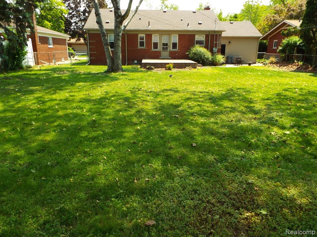 9996 Manor Avenue, Allen Park, MI 48101 — Photo 16