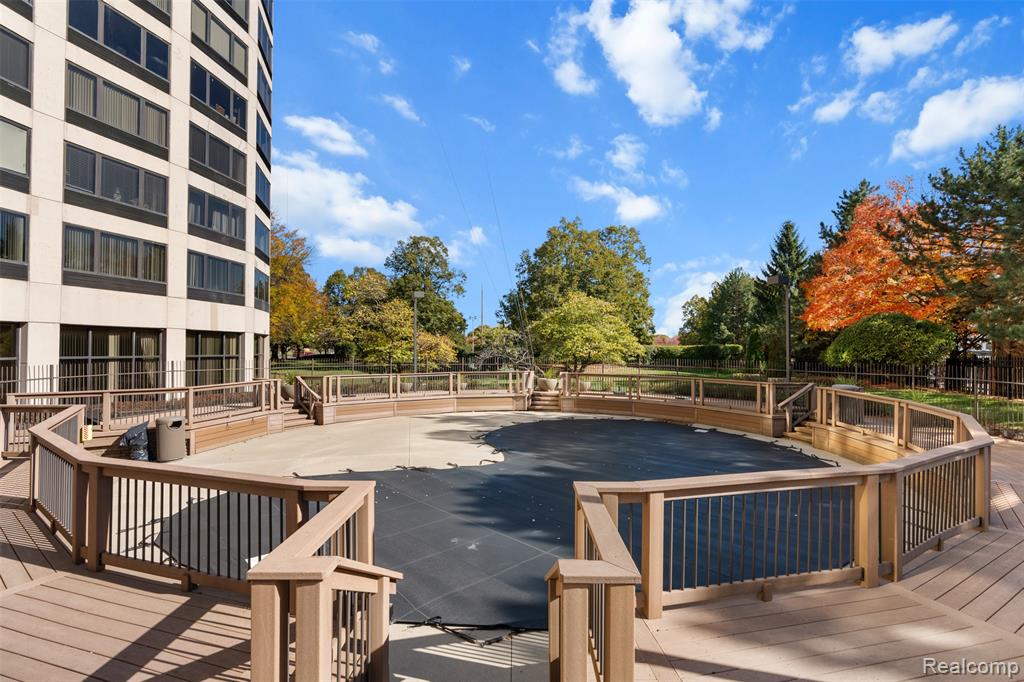 5000 Town Center Center, 306, Southfield, MI 48075 — Photo 20