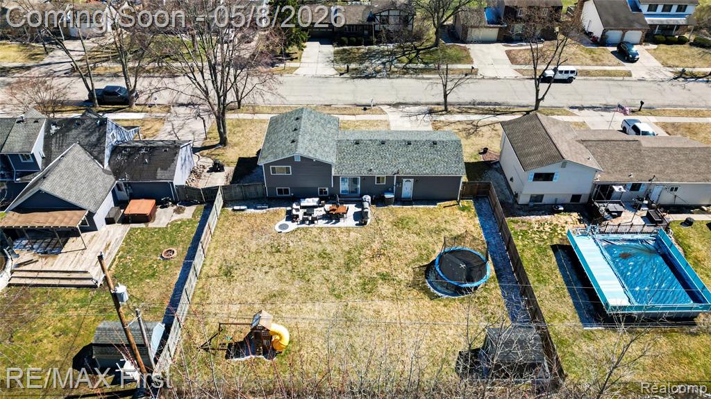 690 Montana Street, Marysville, MI 48040 — Photo 32
