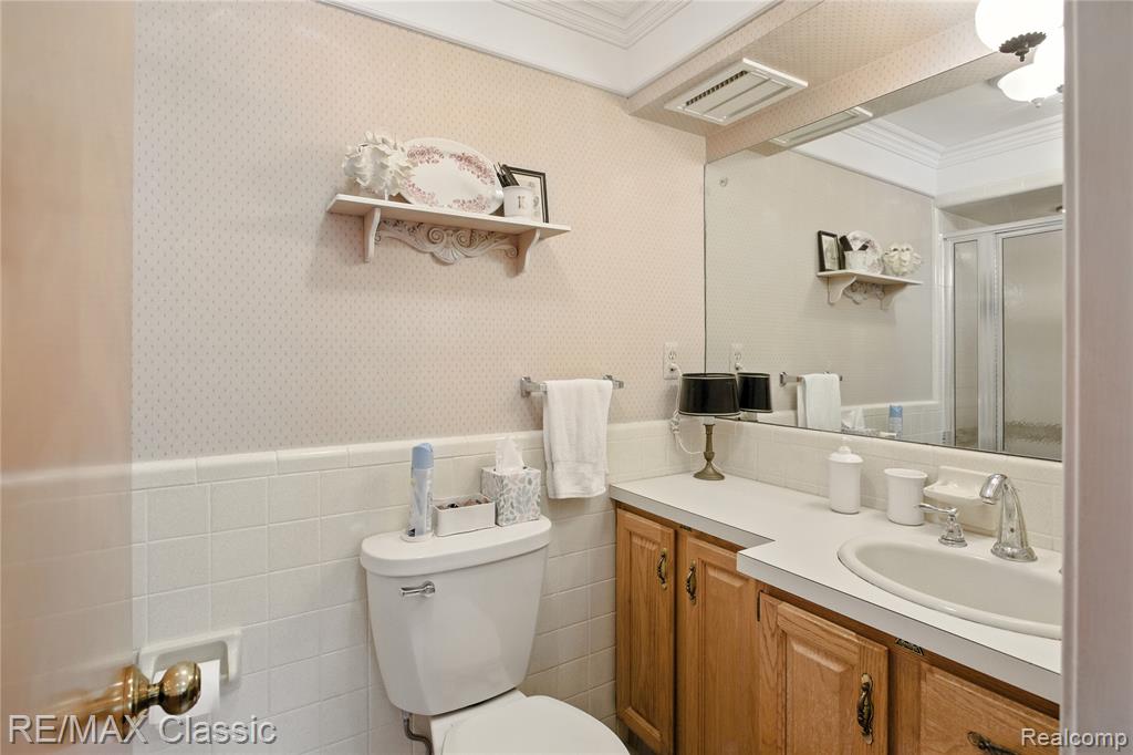 415 Booth Road, Troy, MI 48085 — Photo 26