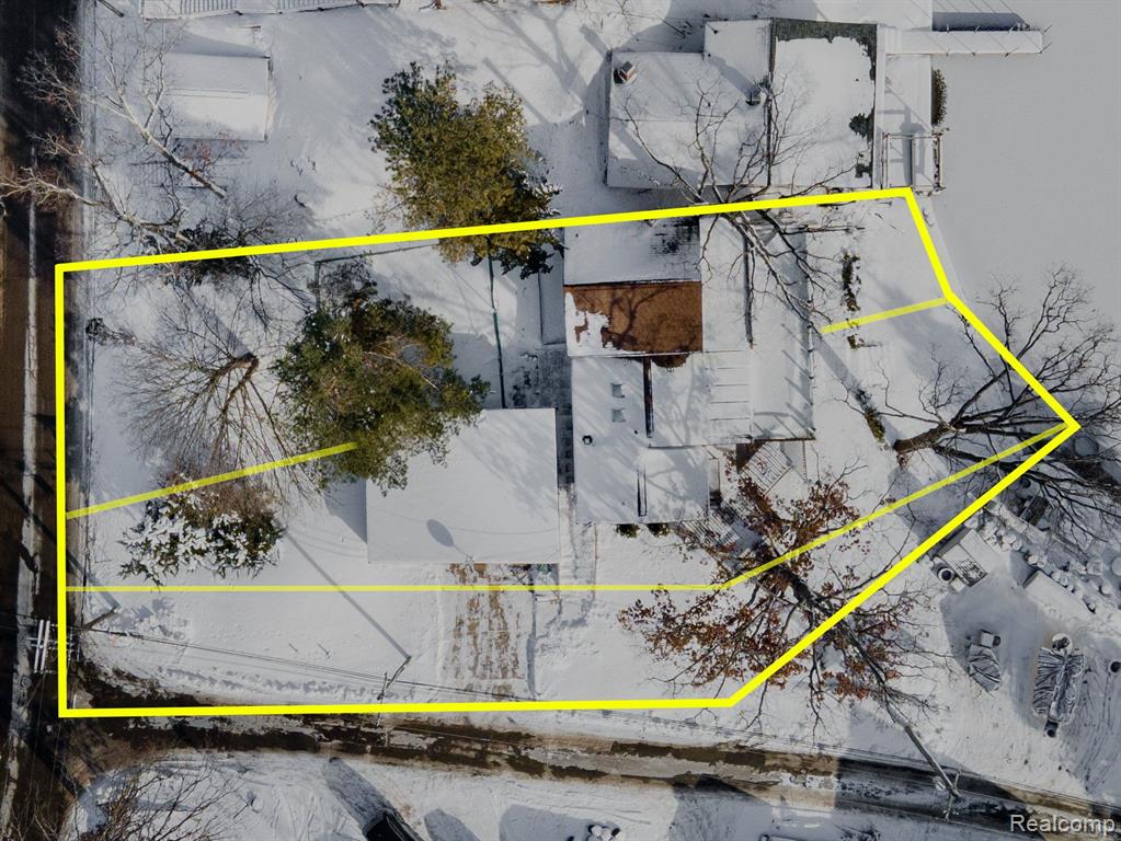 653 CENTRAL Drive, Lake Orion, MI 48362 — Photo 7