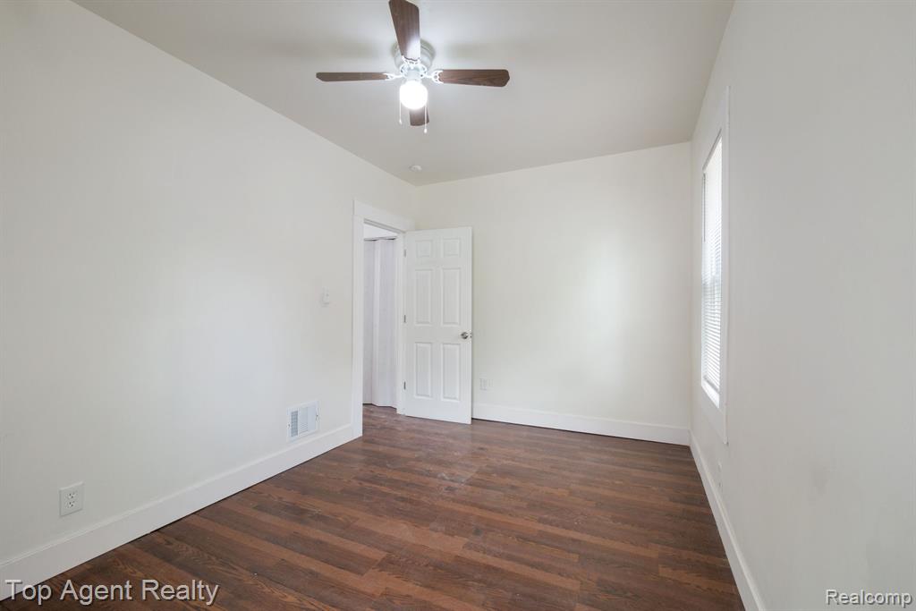 615 W Hollywood, Highland Park, MI 48203 — Photo 17