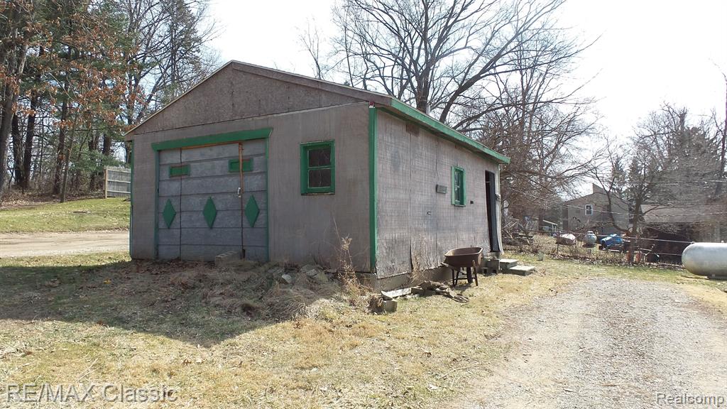 8960 COLE Street, Holly, MI 48442 — Photo 20