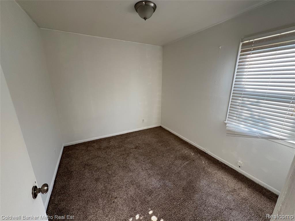 605 NEBRASKA Avenue, Pontiac, MI 48341 — Photo 6