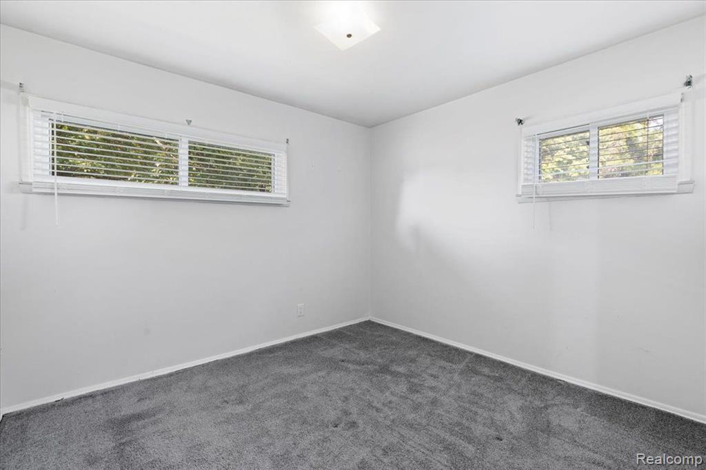 6161 ASCENSION Street, Clarkston, MI 48348 — Photo 12