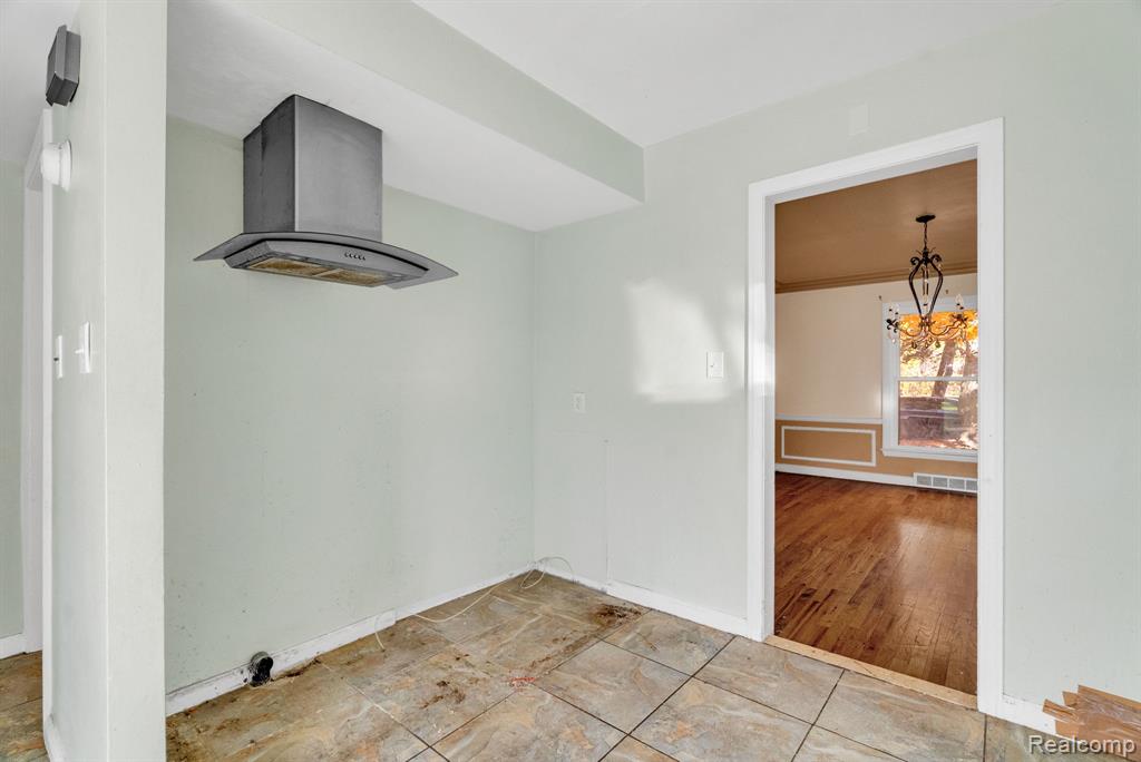 18817 Bretton Drive, Detroit, MI 48223 — Photo 21