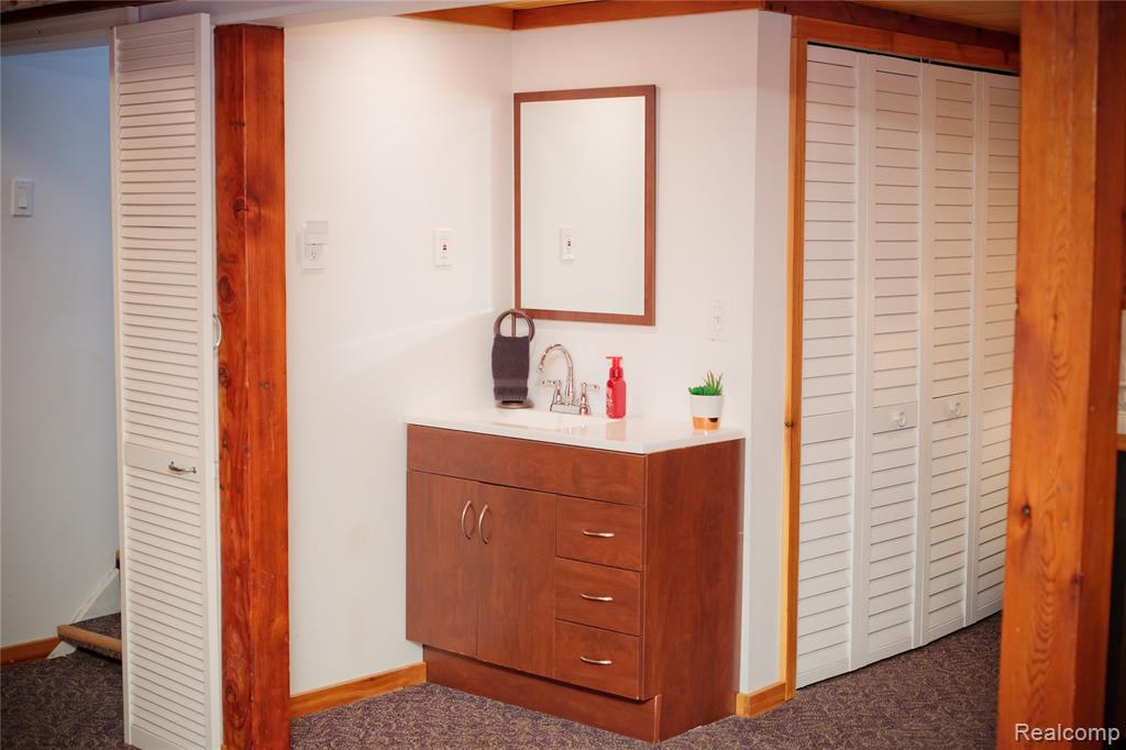 599 Westpointe Court, Lake Orion, MI 48362 — Photo 26