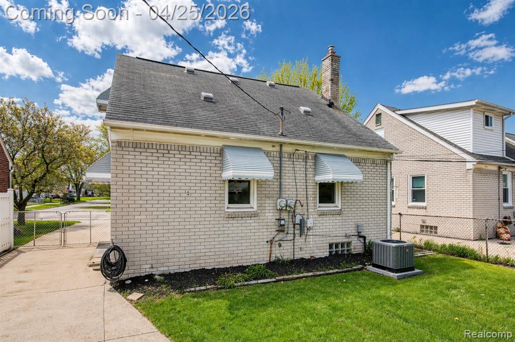 1660 Goddard Road, Lincoln Park, MI 48146 — Photo 28