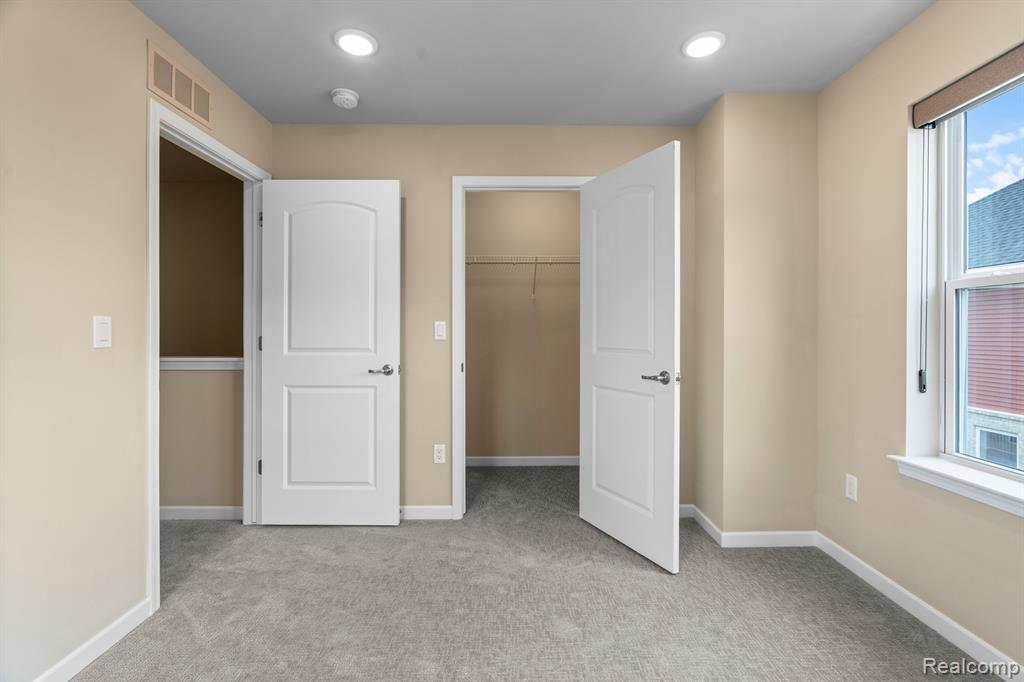 849 Canterbury Ln, Troy, MI 48085 — Photo 13