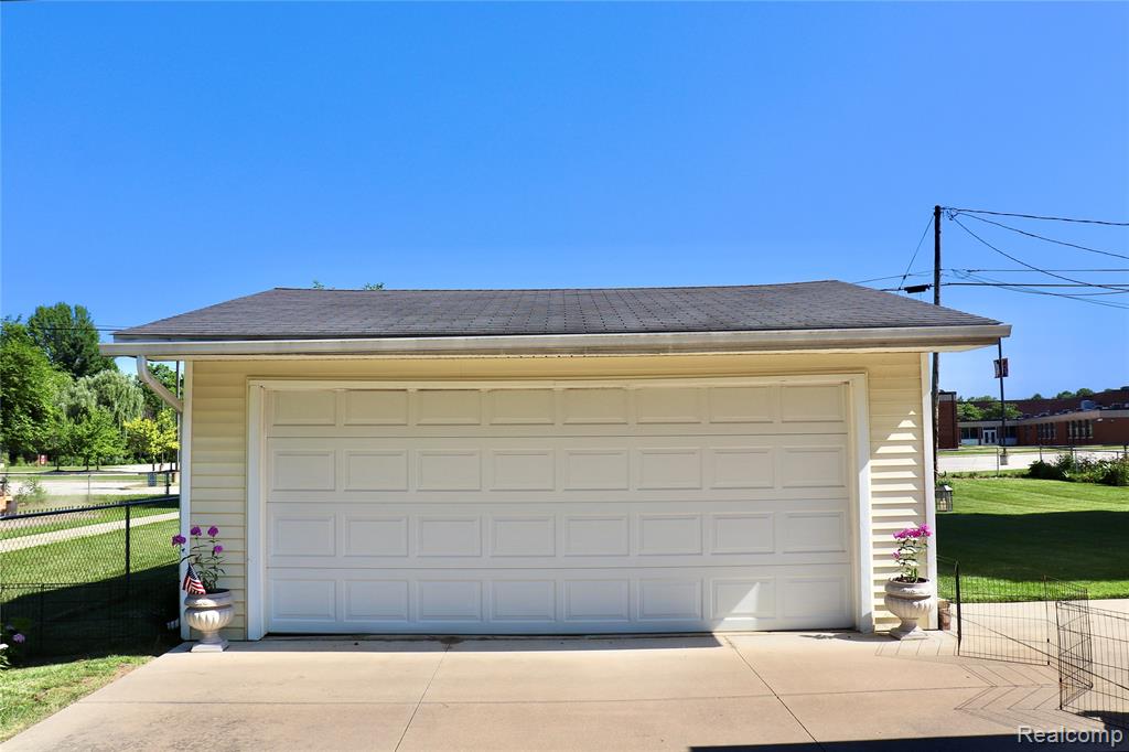 505 Clarion Street, Clio, MI 48420 — Photo 17