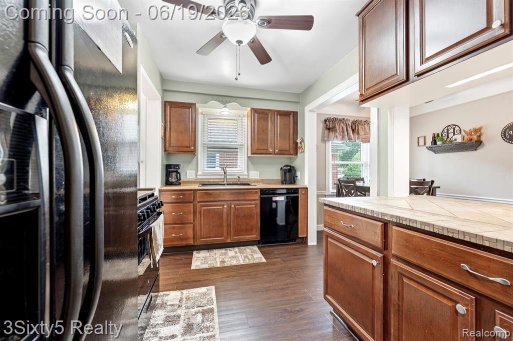 7646 Robinson Avenue, Allen Park, MI 48101 — Photo 8