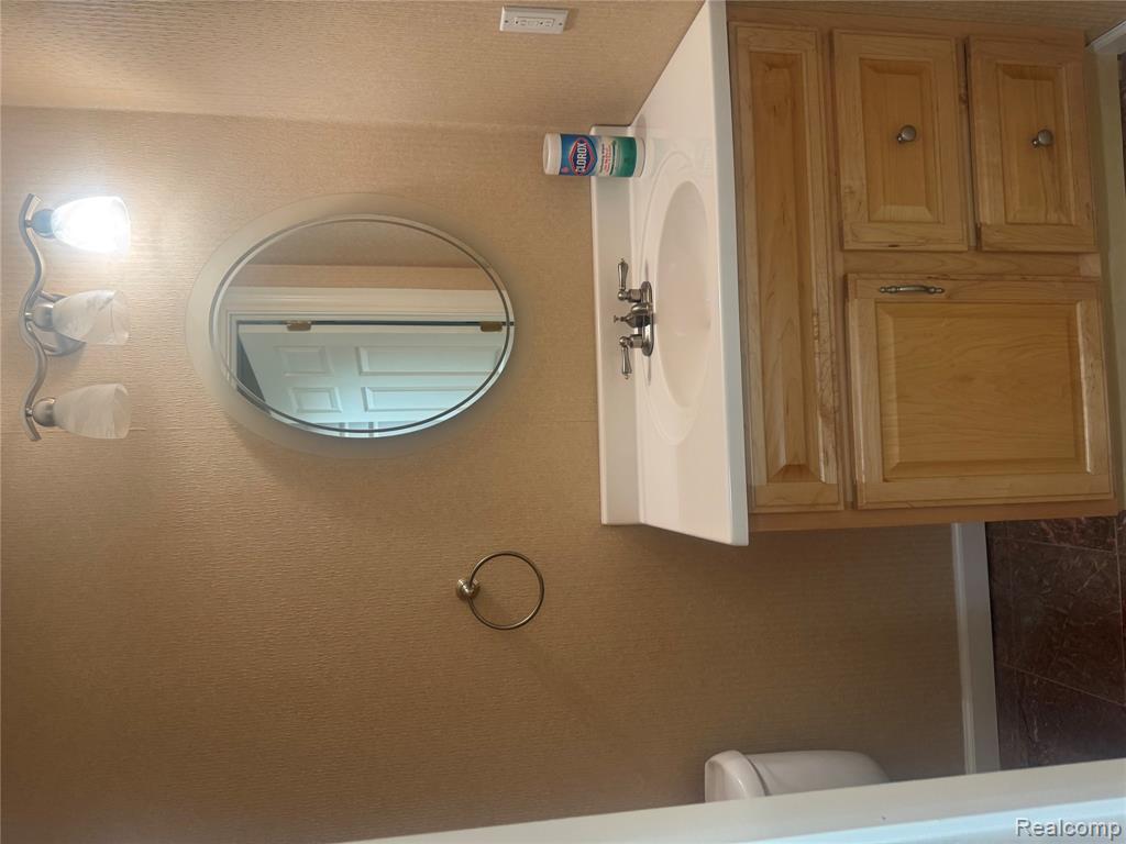 5245 Riverwalk Trail, Commerce Twp, MI 48382 — Photo 46