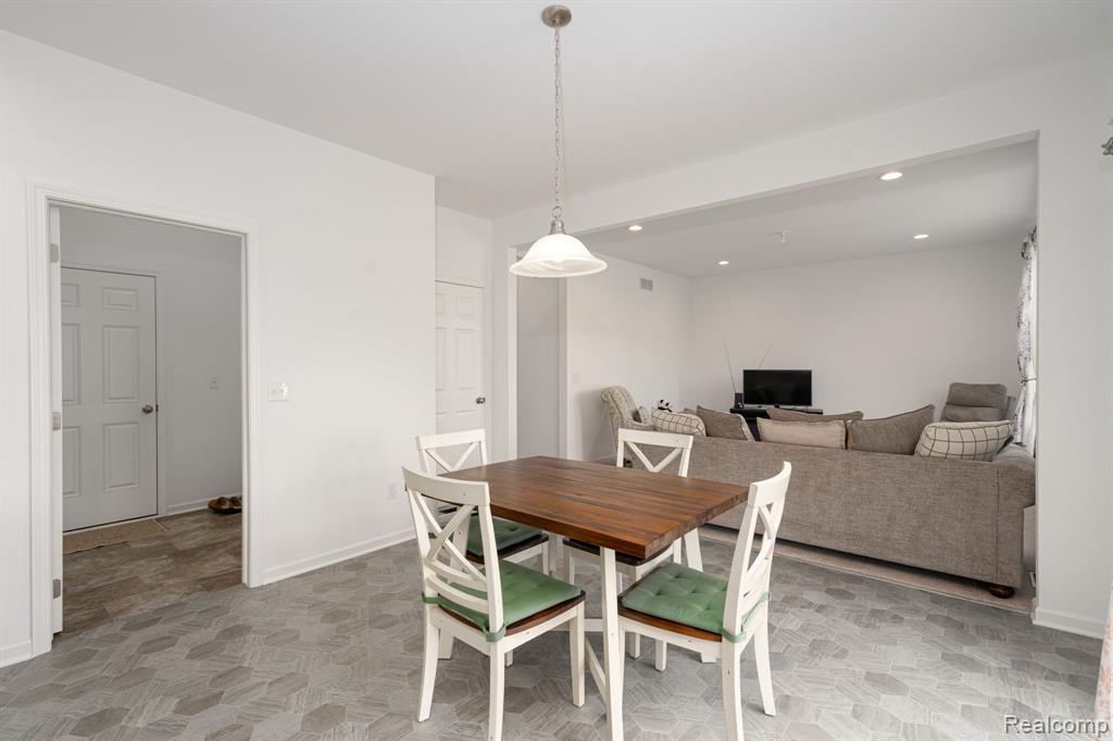 48904 Carnegie Way, Macomb, MI 48042 — Photo 13