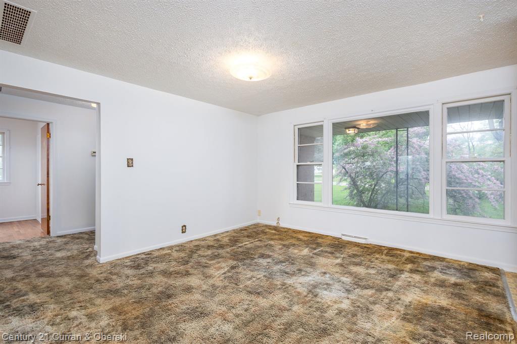 2548 Hearthside Drive, Ypsilanti, MI 48198 — Photo 3
