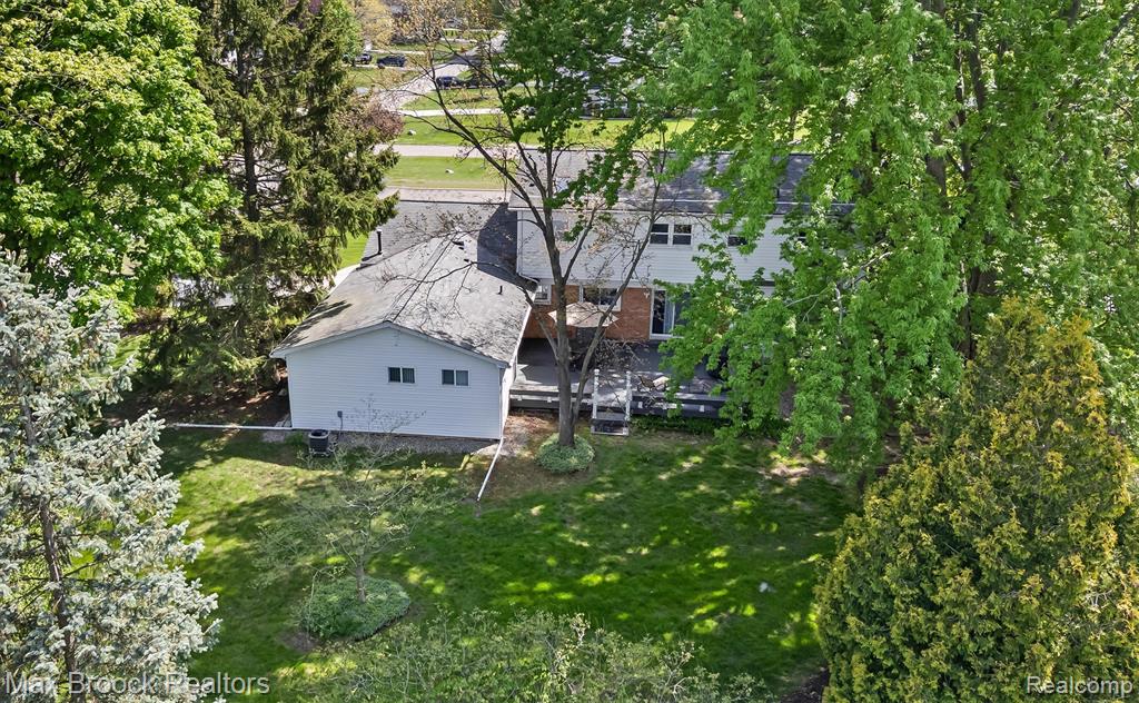 6540 Alderley Way, West Bloomfield, MI — Photo 42