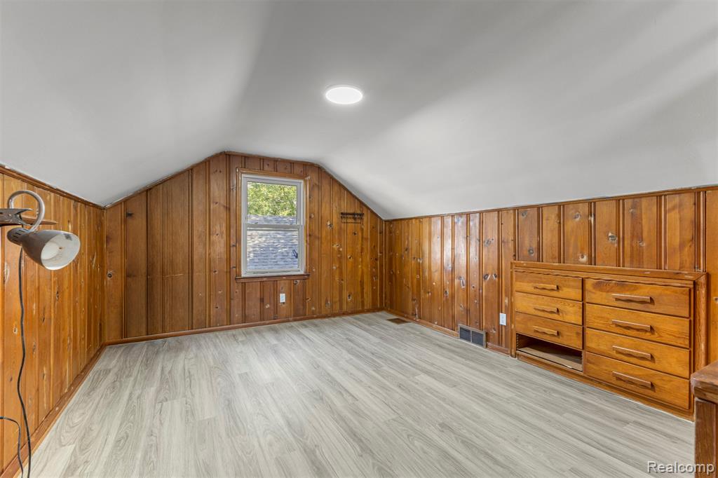8658 Stahelin Avenue, Detroit, MI 48228 — Photo 20