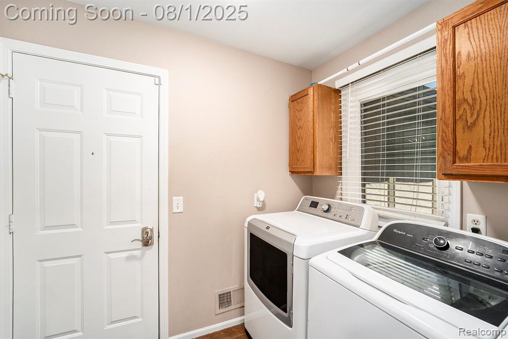 42185 Saratoga Circle, Canton, MI 48187 — Photo 12