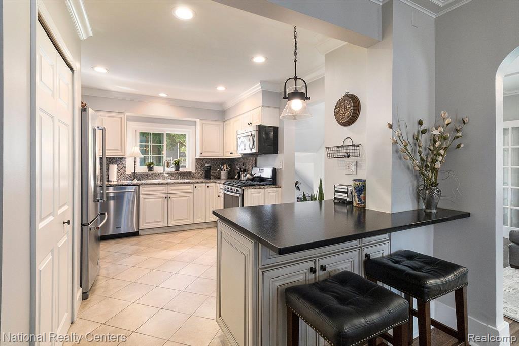 125 FRANKLIN Street, Milford, MI 48381 — Photo 12