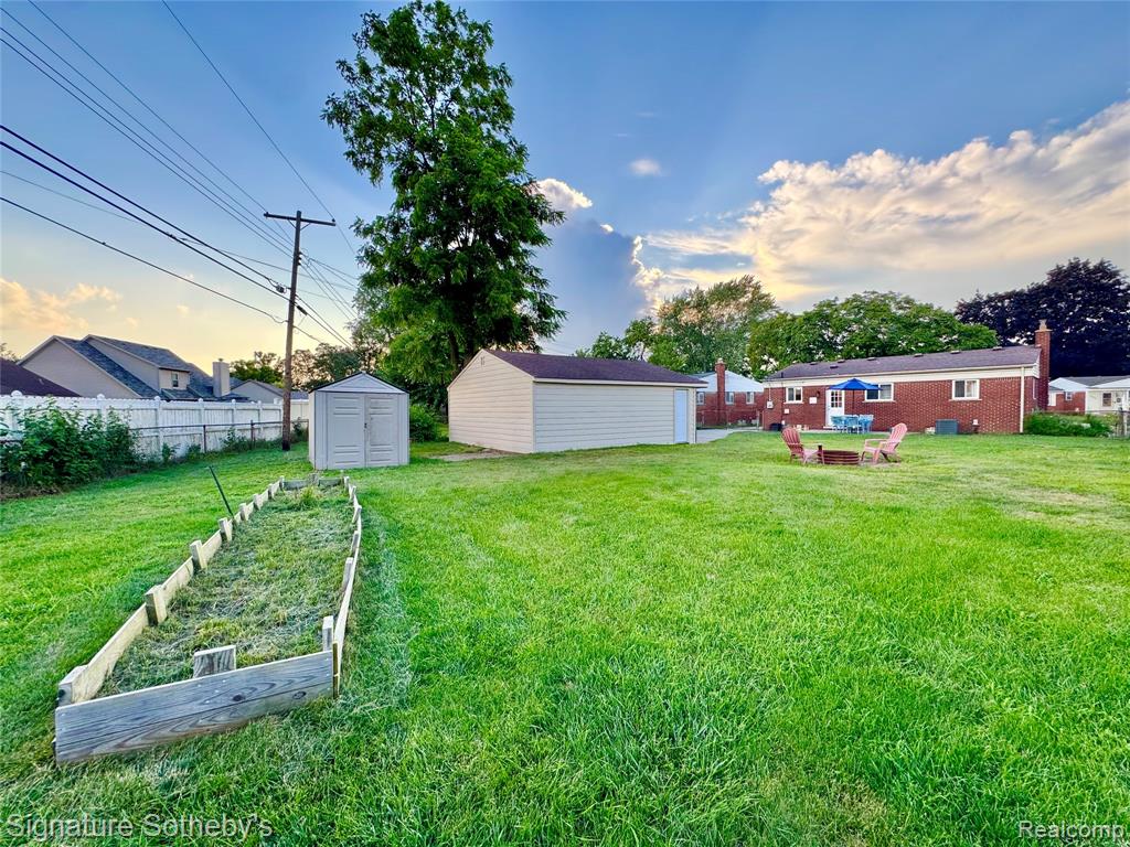 9715 Sylvester Street, Taylor, MI 48180 — Photo 41
