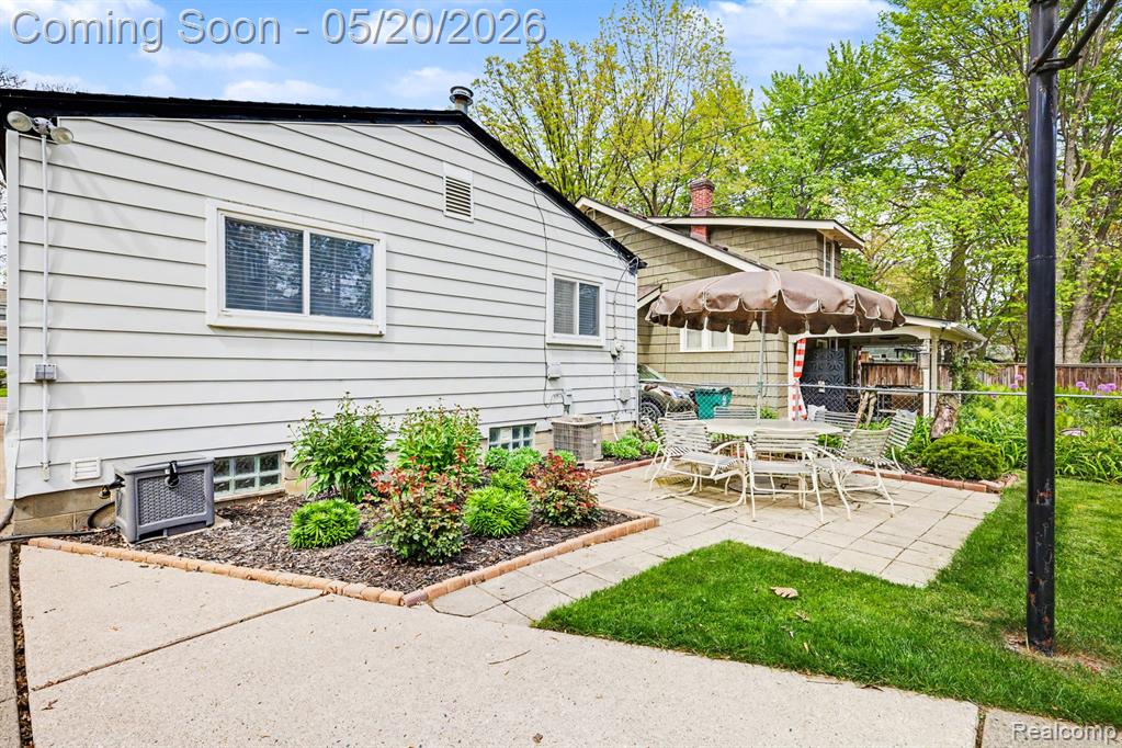 614 Gardenia Avenue, Royal Oak, MI 48067 — Photo 3