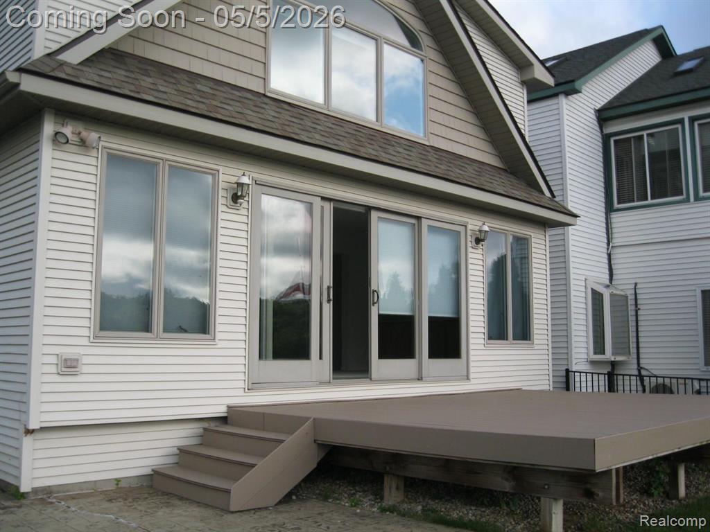 1873 LAKEVIEW Lane, Highland, MI — Photo 2