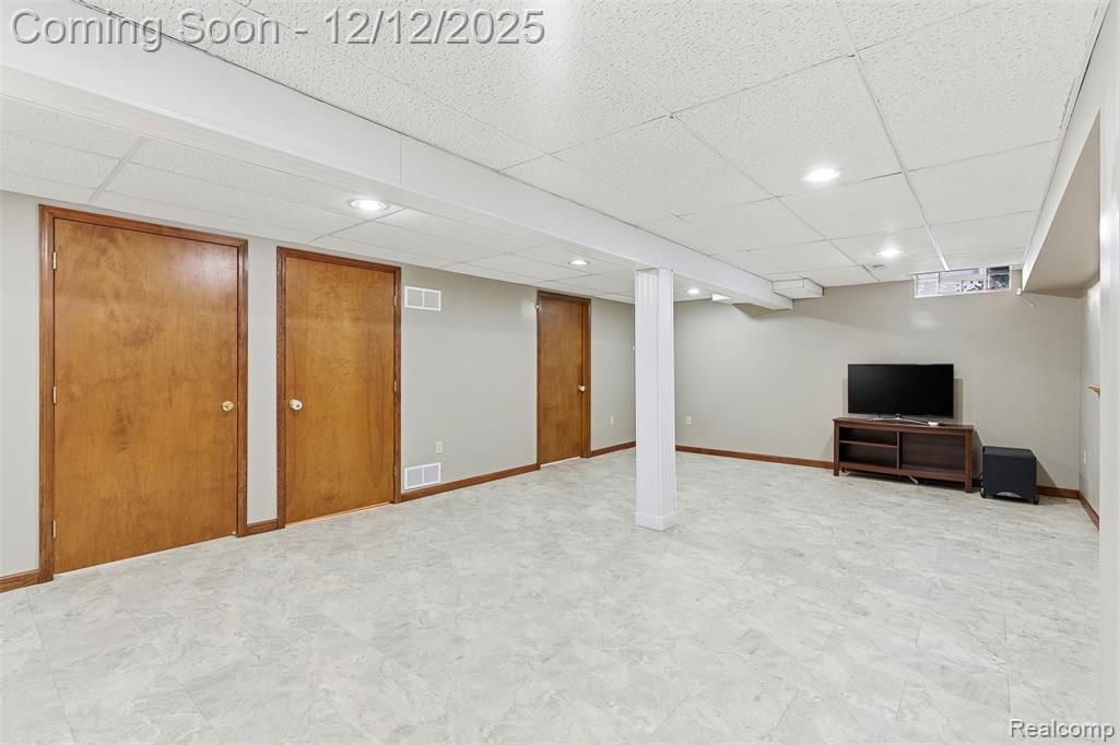 40051 Finley Drive, Canton, MI 48188 — Photo 30