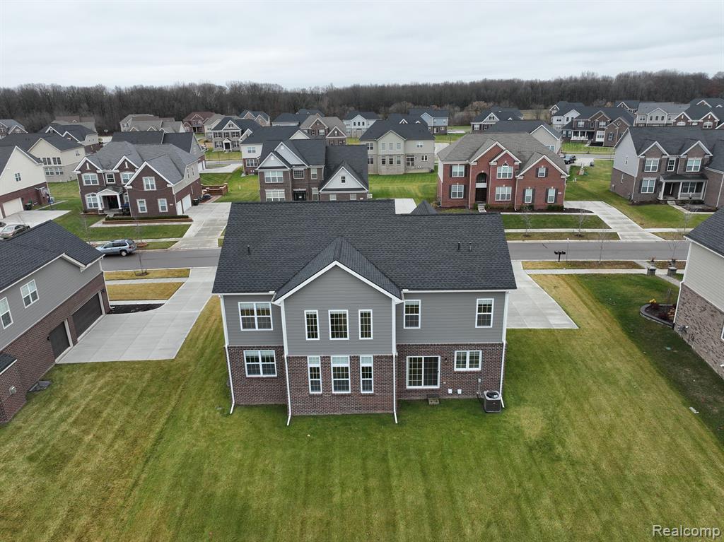 51060 LAUREL Park Drive, Canton, MI 48188 — Photo 2