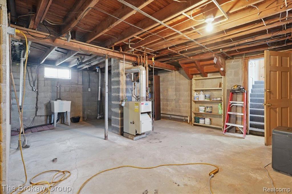 4426 MORRISH Road, Swartz Creek, MI 48473 — Photo 36