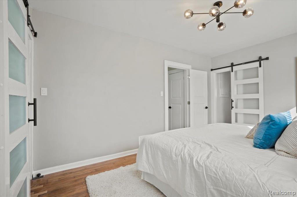 473 CHALMERS Street, Detroit, MI 48215 — Photo 25
