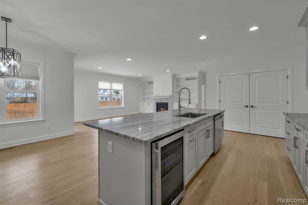 22664 Colgate Street, Farmington, MI 48336 — Photo 9