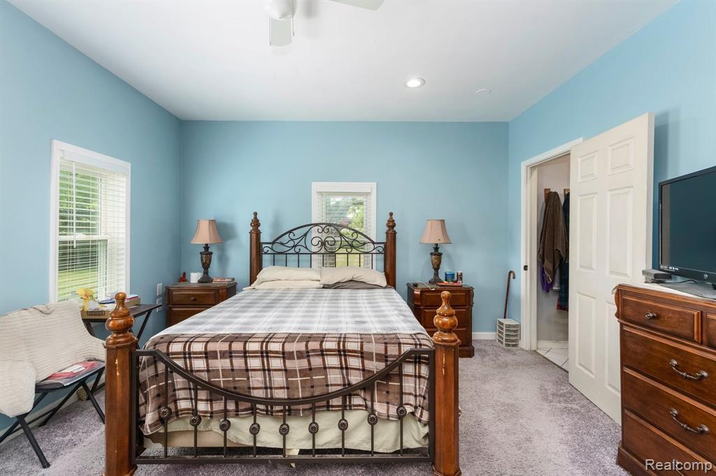 4206 GRAND BLANC Road, Swartz Creek, MI 48473 — Photo 24