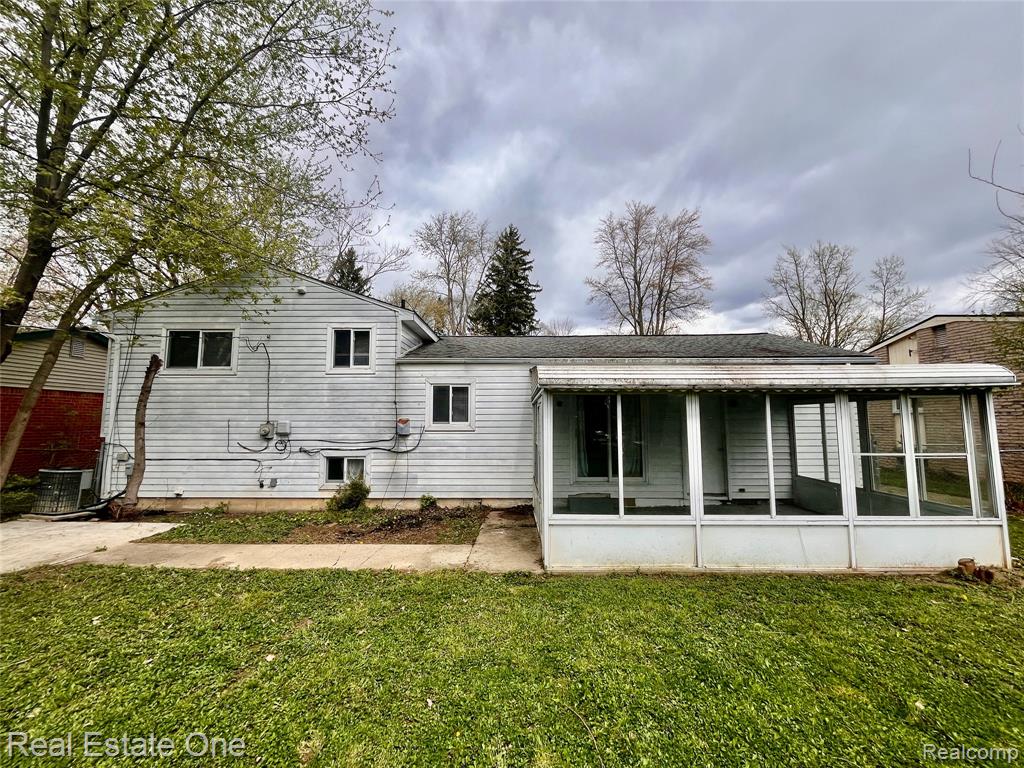 8650 Cedar Court, Ypsilanti, MI 48198 — Photo 2