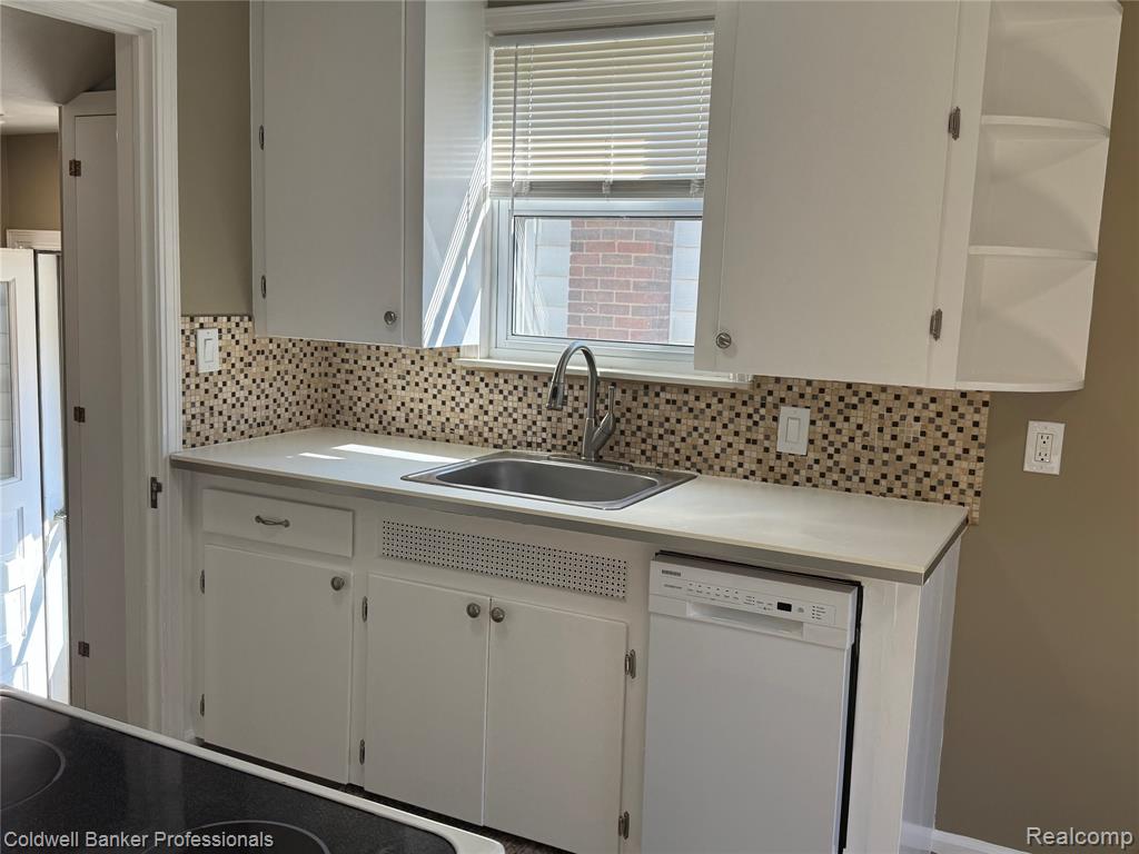 565 E Webster Street, Ferndale, MI 48220 — Photo 5