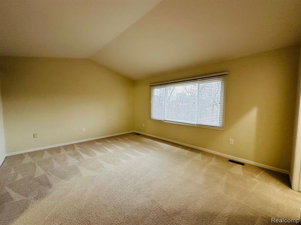 5313 SIMPSON LAKE Road, West Bloomfield, MI 48323 — Photo 8