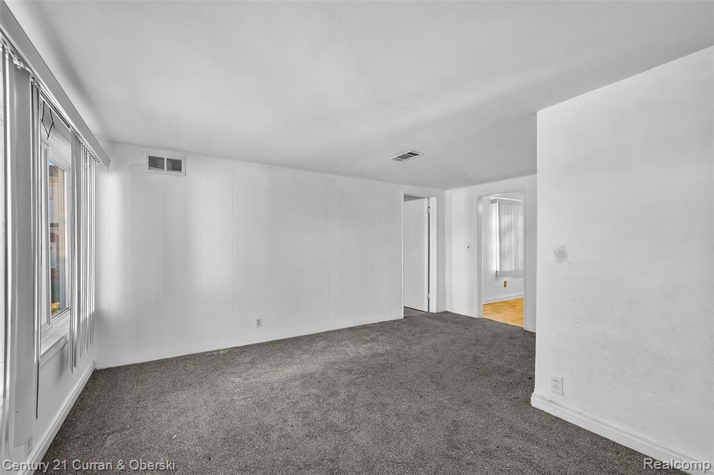 6627 Mayburn Street, Dearborn Heights, MI 48127 — Photo 3