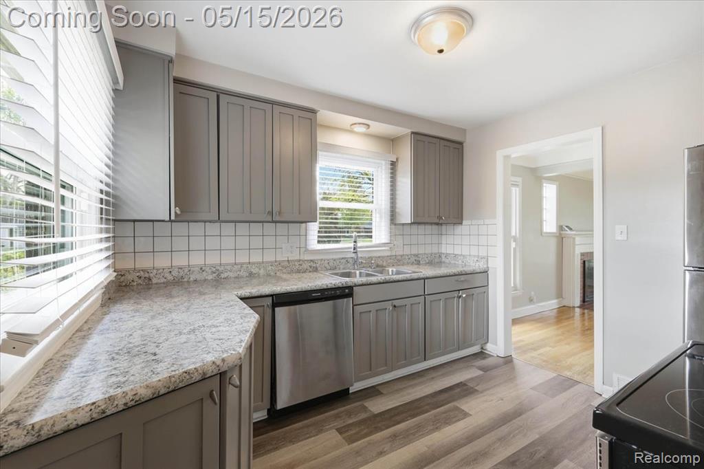 23200 Forest Street, Oak Park, MI 48237 — Photo 10