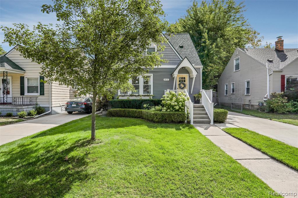 812 N Edison Avenue, Royal Oak, MI 48067 — Photo 2